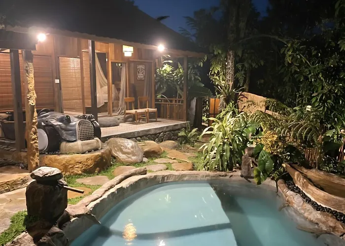 Artsy Jungle Pool & Unique Car Bath Tampaksiring